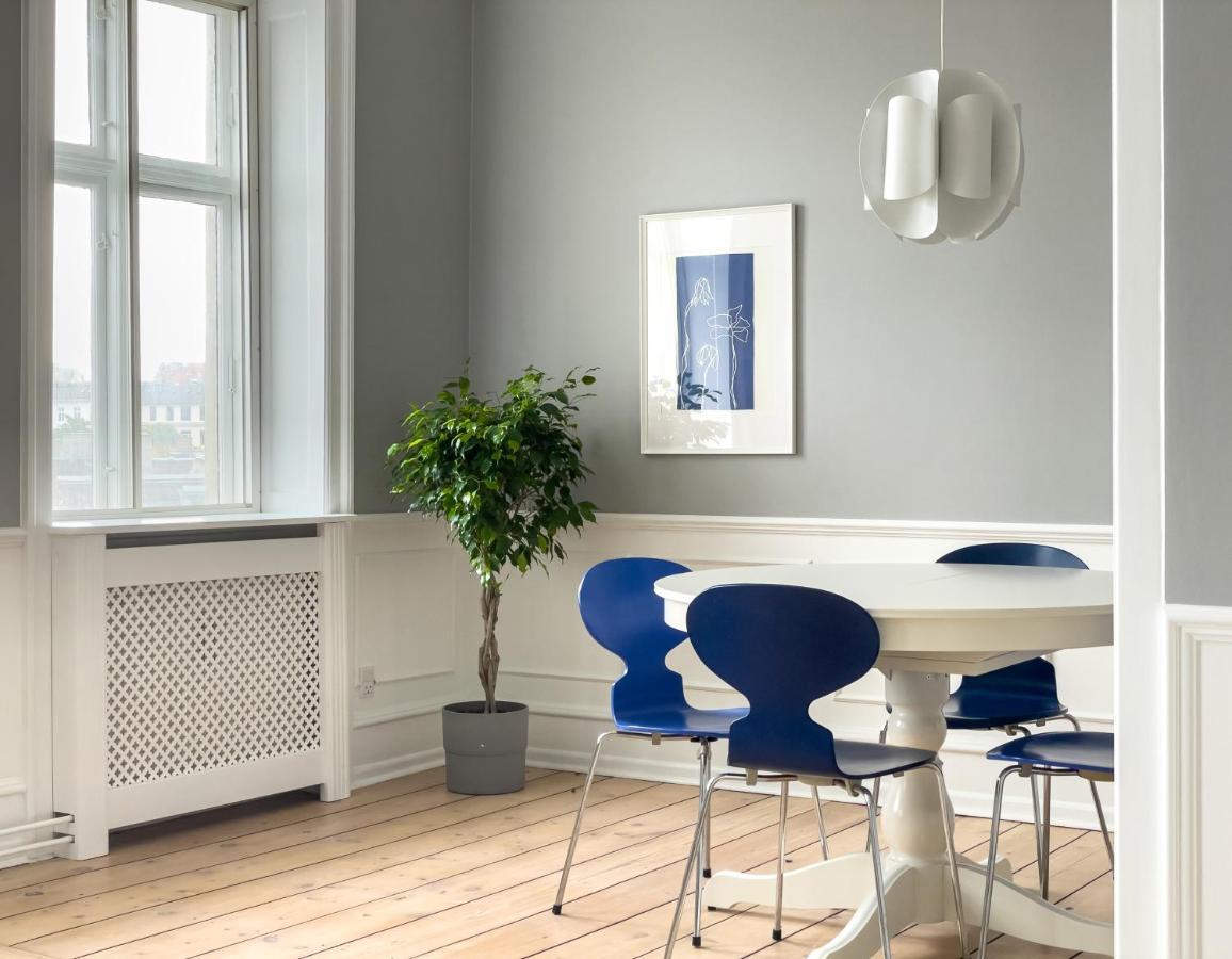 Stylish Classic Danish Design Apartment كوبنهاجن المظهر الخارجي الصورة