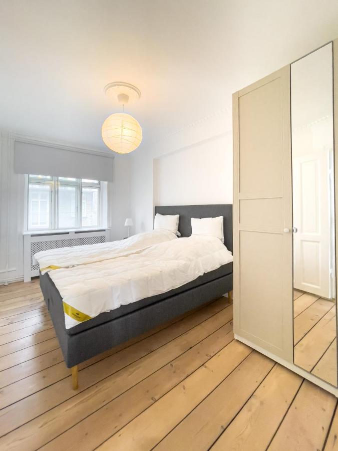 Stylish Classic Danish Design Apartment كوبنهاجن المظهر الخارجي الصورة