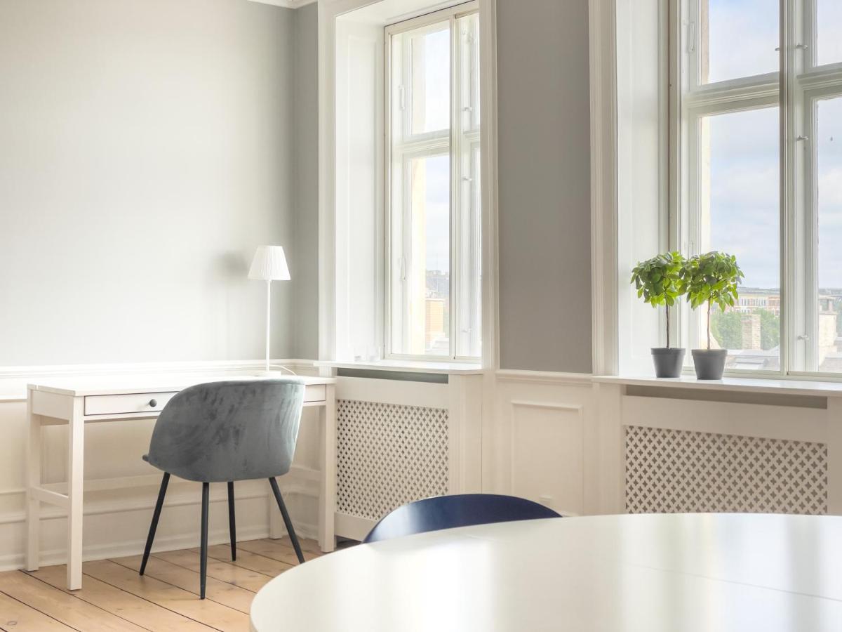 Stylish Classic Danish Design Apartment كوبنهاجن المظهر الخارجي الصورة
