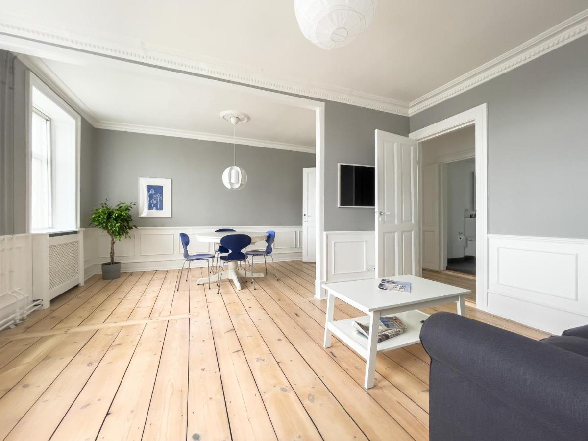 Stylish Classic Danish Design Apartment كوبنهاجن المظهر الخارجي الصورة